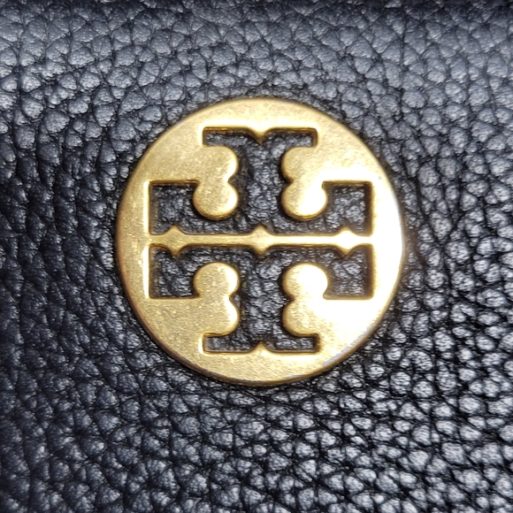 Tory Burch Black Everly Crossbody Bag with Gold Accents - Picture 10 of 12